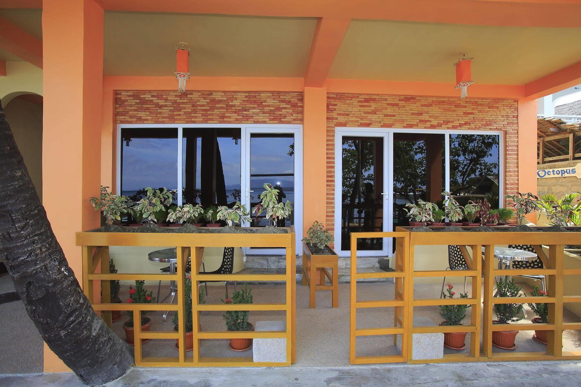 Papa Freds Resort 3*